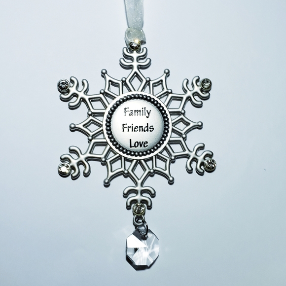 NWT Christmas Ornament w/Crystals. - Picture 3 of 4